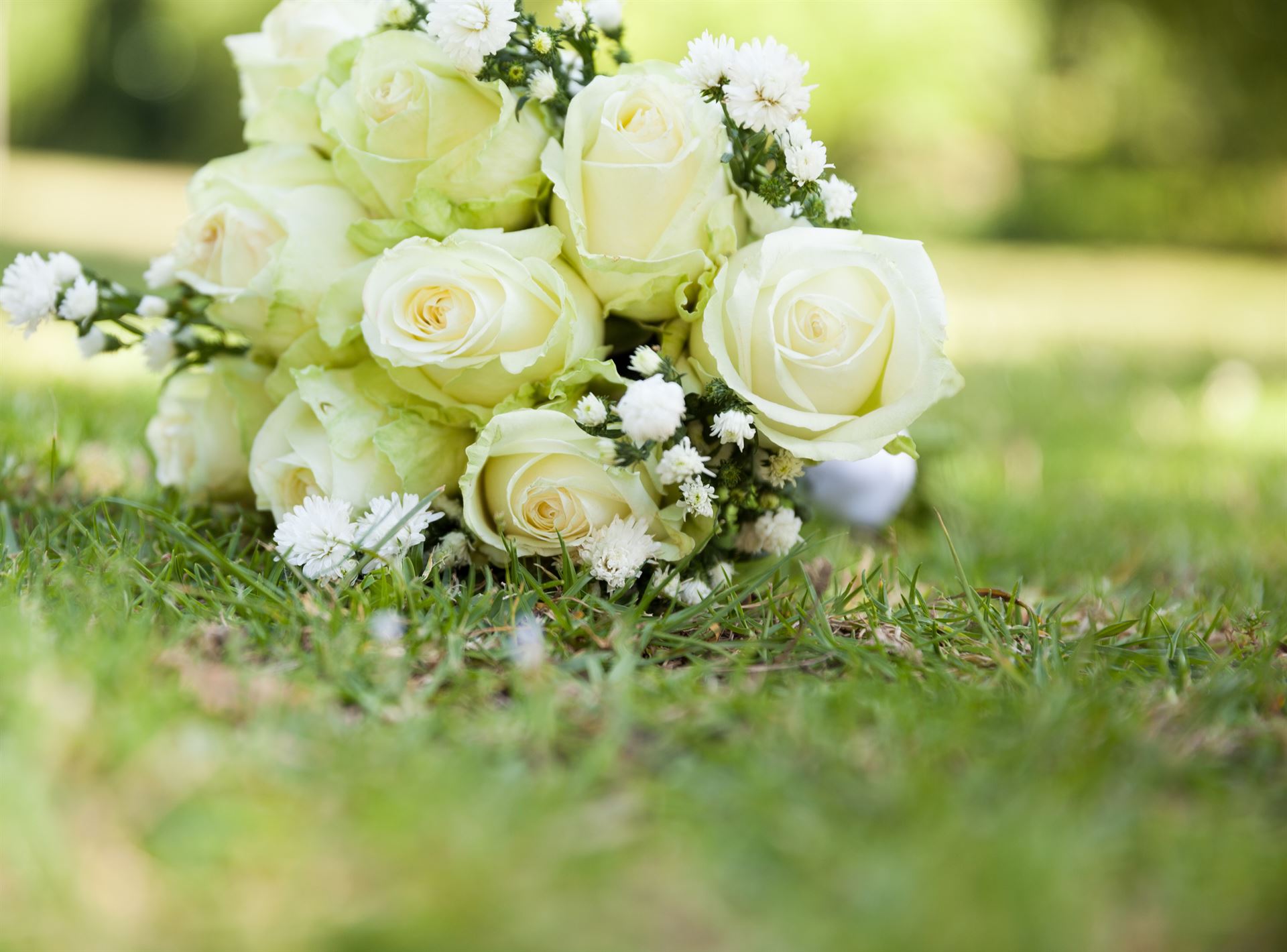 Bouquets de roses pour mariage à Marseille